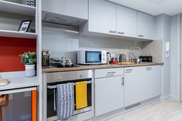 Block B Mid Level Silver En Suite - Image 6